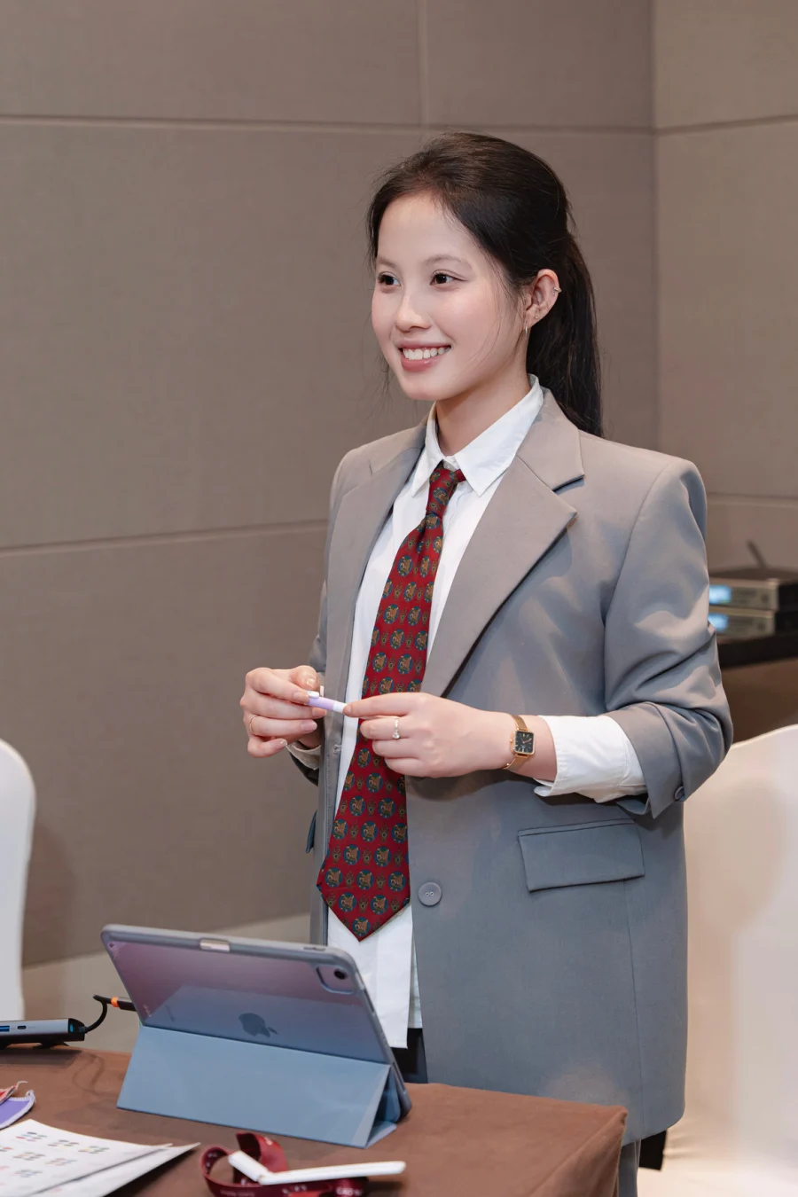 Hương Trịnh — Leader Makeup & Personal Color Instructor